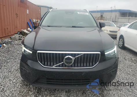 2025 Volvo Xc40 Plus z USA, uszkodzony, nr VIN YV4L12UE9S2531682